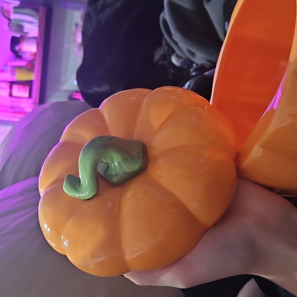 Ceramic Pumpkin Container - Picture 3 of 7